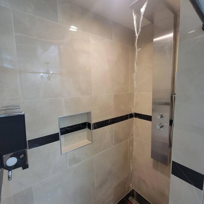 The Ritz Spa Sanctuary Hot Tub/Patio/Fam/Pet 라스크루시스 외부 사진