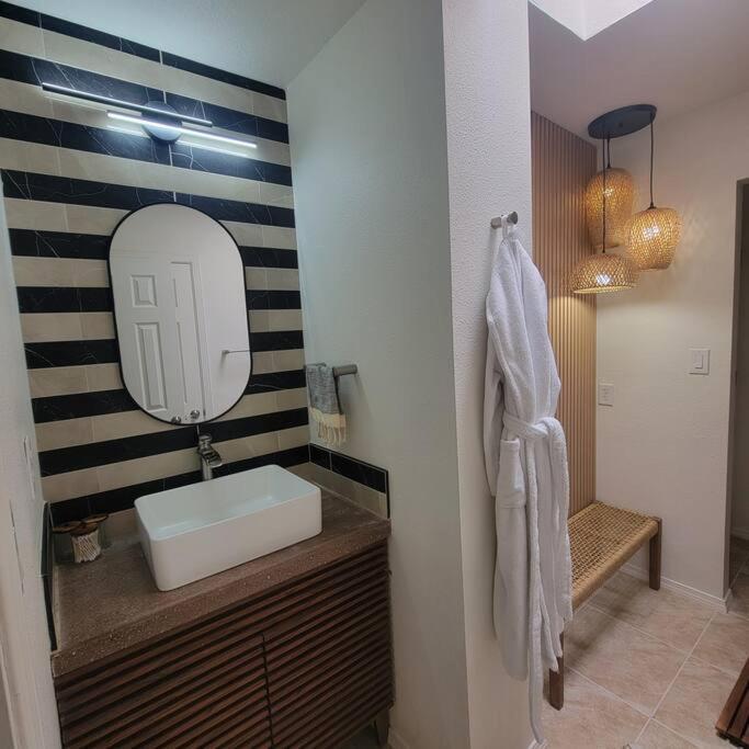 The Ritz Spa Sanctuary Hot Tub/Patio/Fam/Pet 라스크루시스 외부 사진